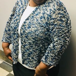 PLUS SIZE SWEATER